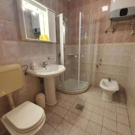 Anne Apartament Jadranovo
