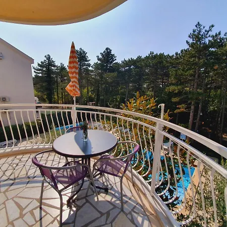 Anne Apartament Jadranovo